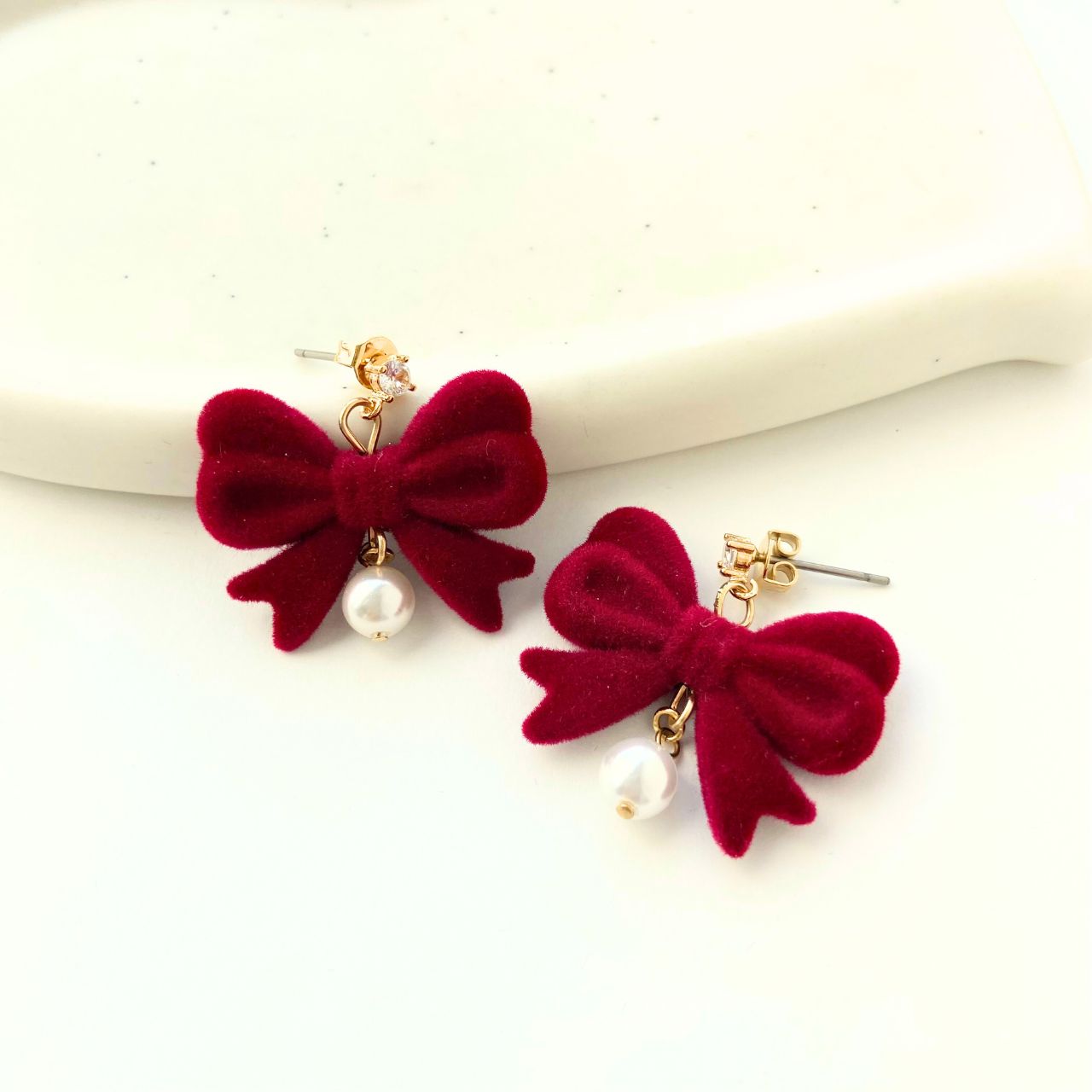 ベロアリボンパールピアス