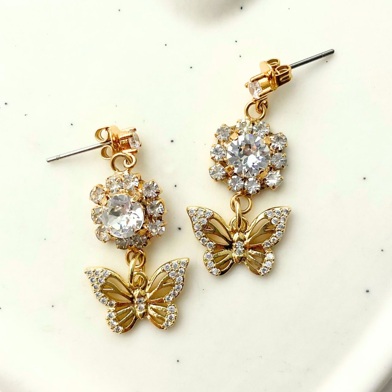 ジルコニアビジューバタフライピアス A26