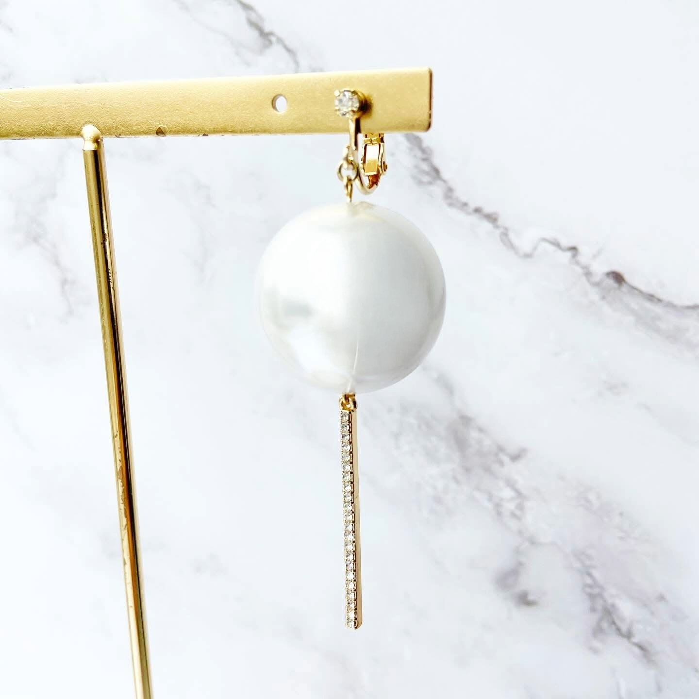 25mmパールライトストーンイヤリング ゴールド B3