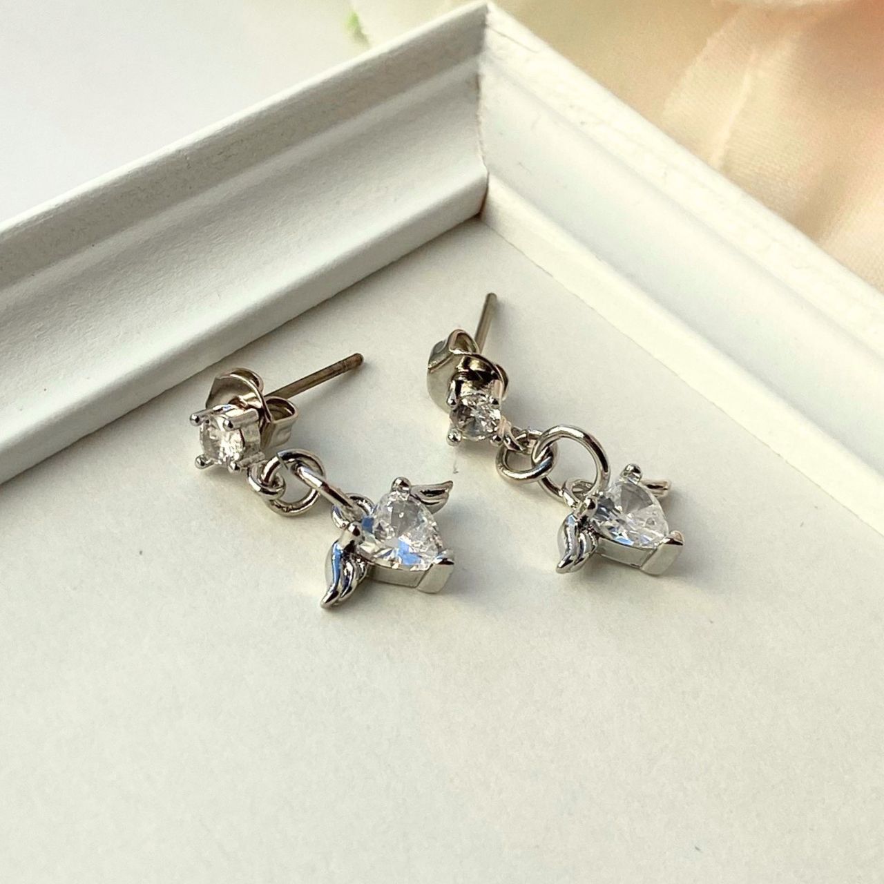 【選べる金具】普段使いに♪エンジェルハートピアス