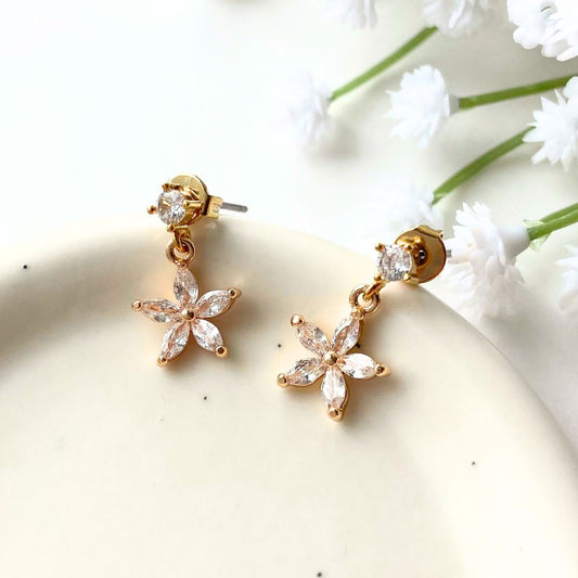 【上品、華やか】フラワージルコニアピアス A1287