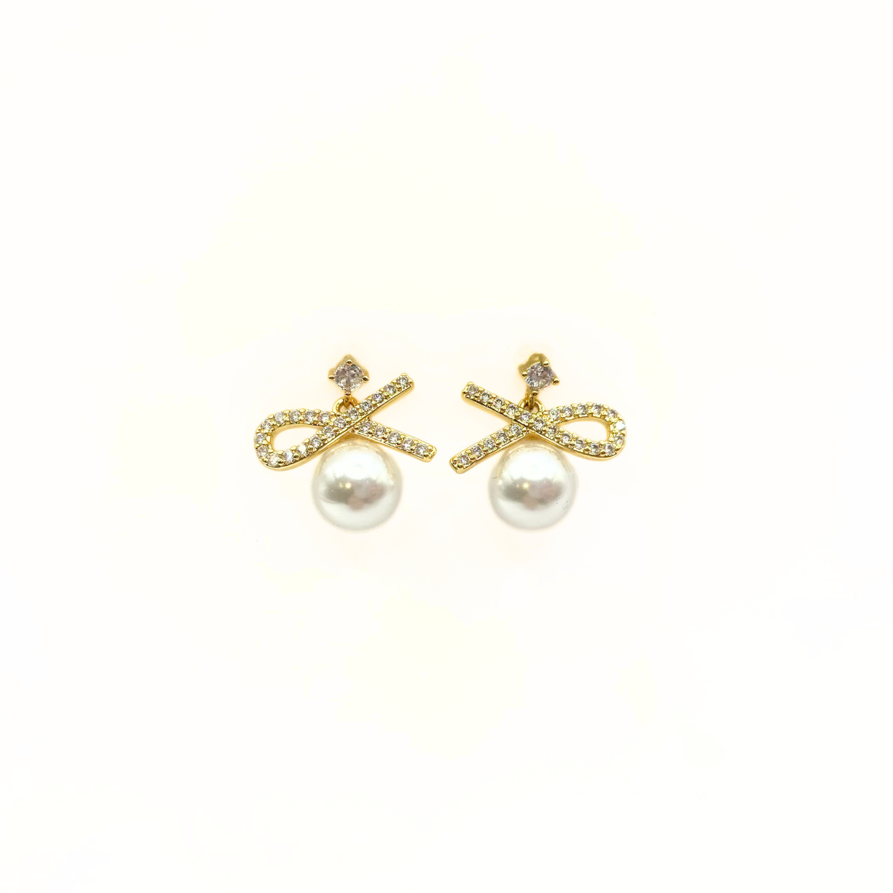 パールノットピアス
