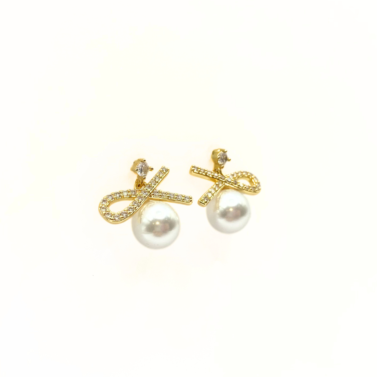 パールノットピアス