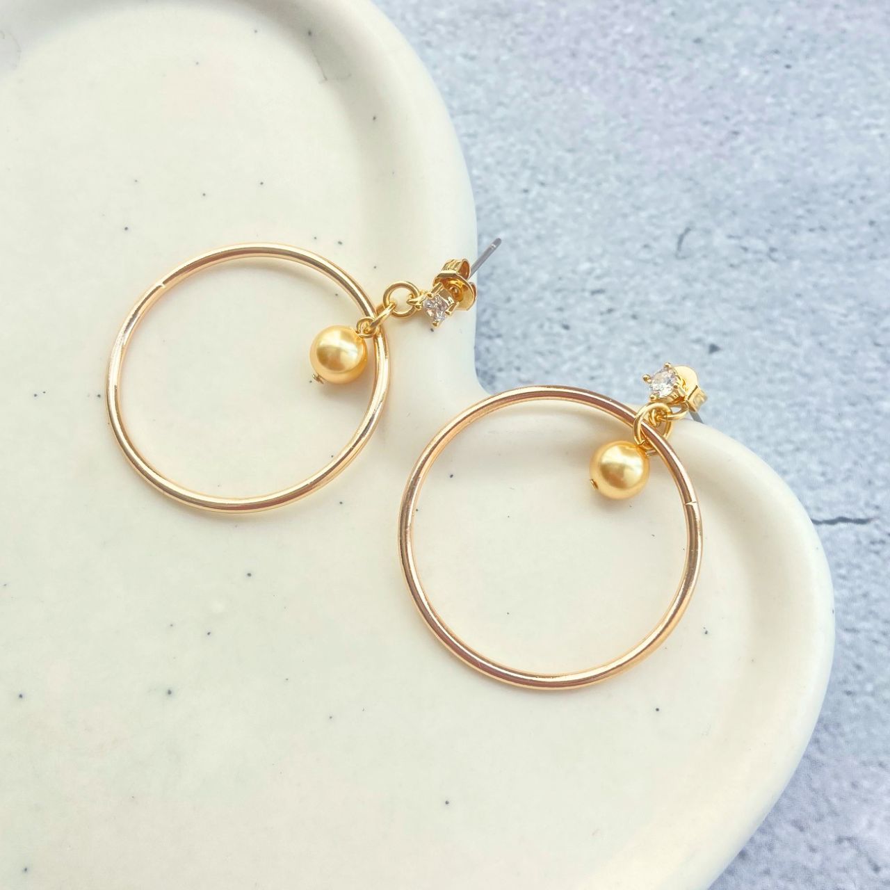 フープ×6mmゴールドパールピアス