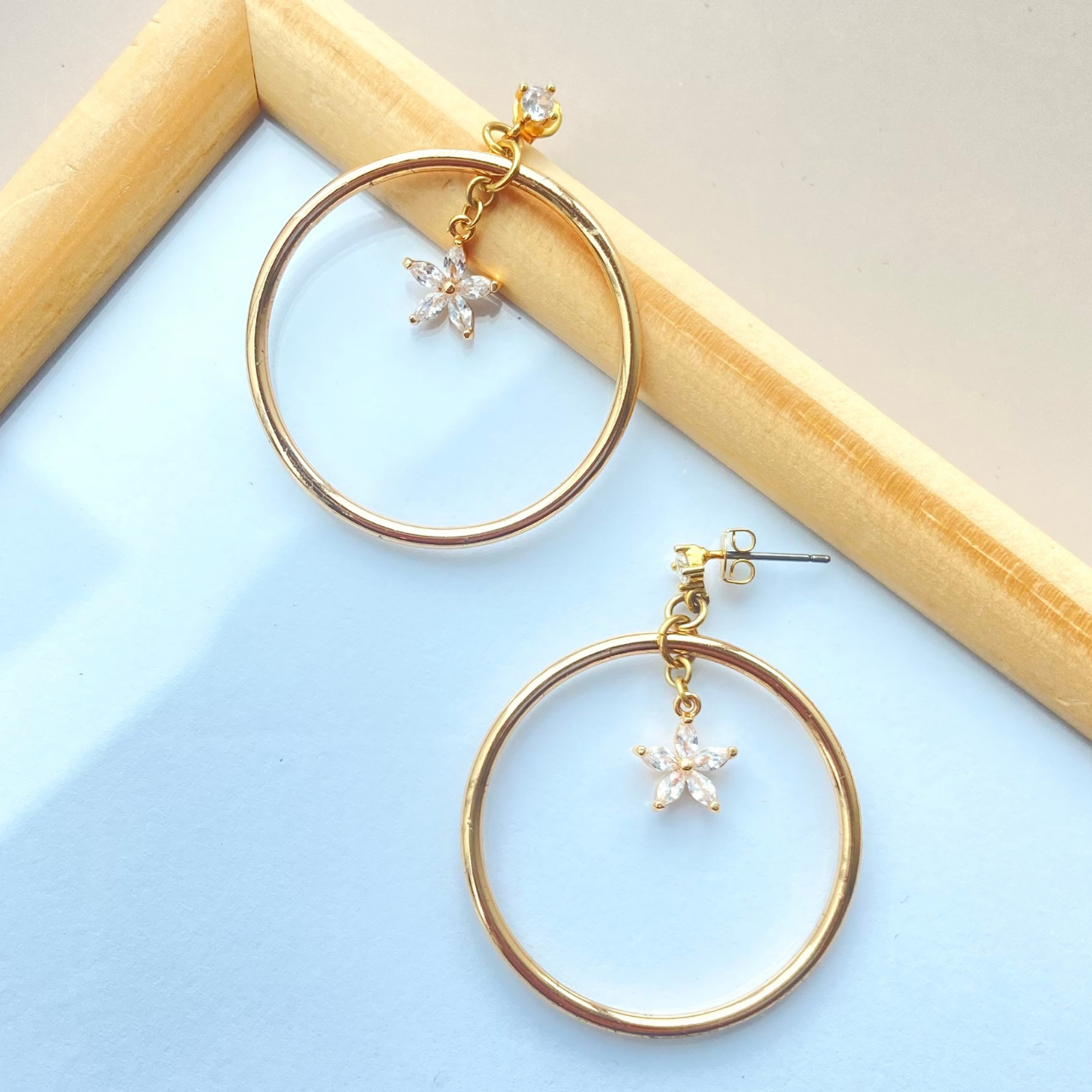 フープ×ジルコニアフラワーピアス
