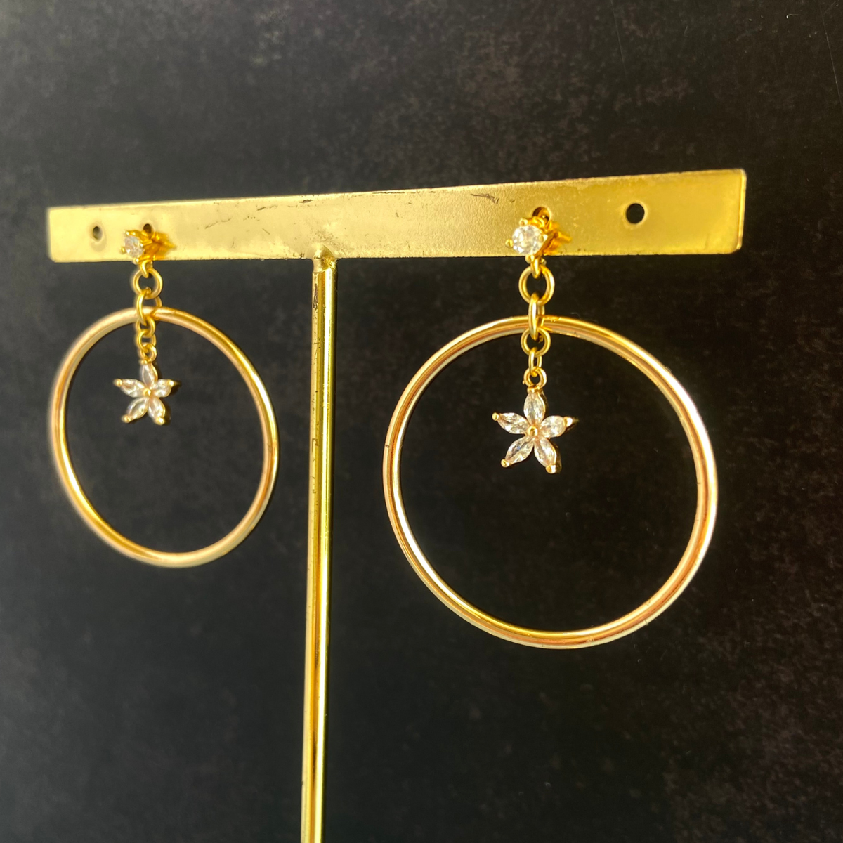 フープ×ジルコニアフラワーピアス
