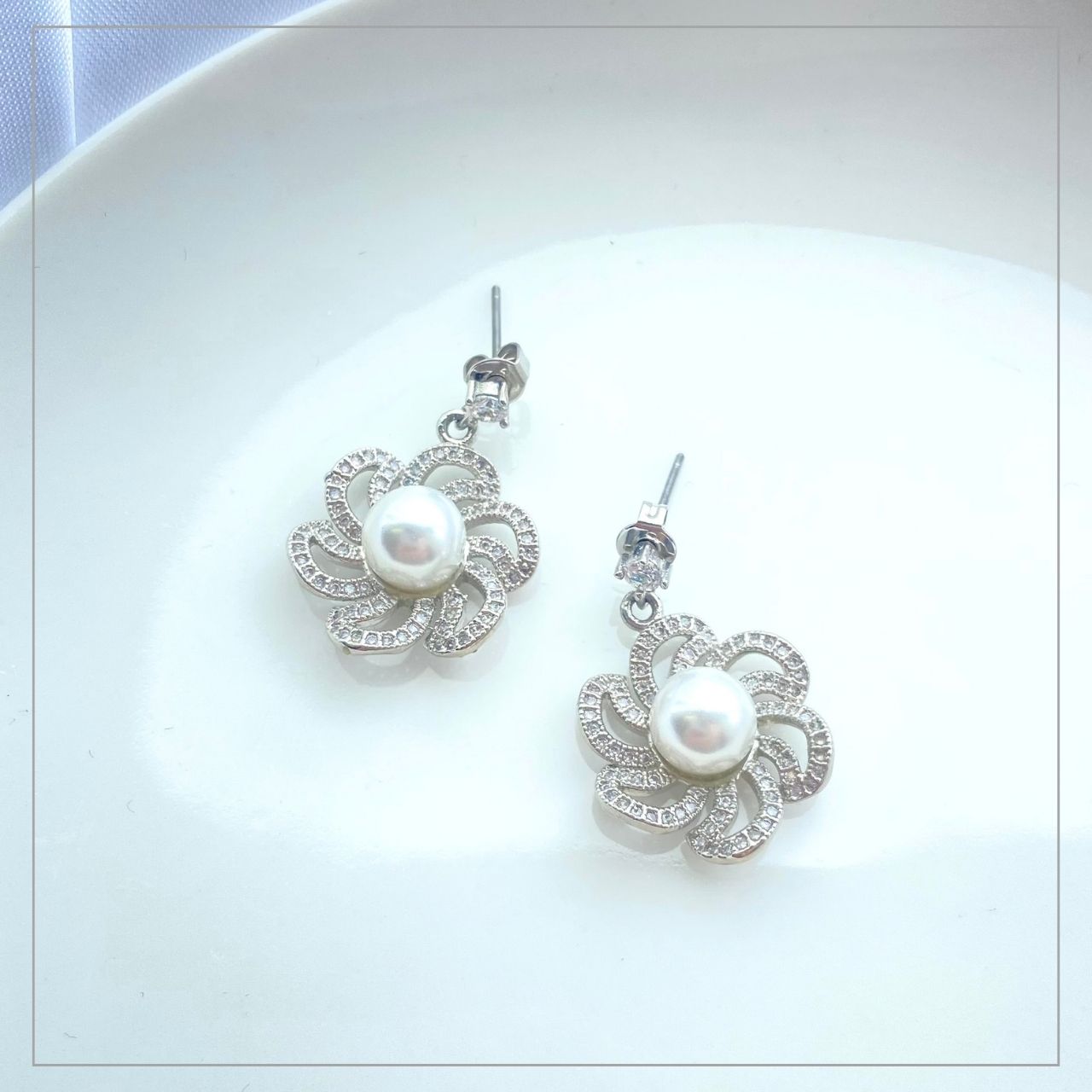 フラワーパールピアス
