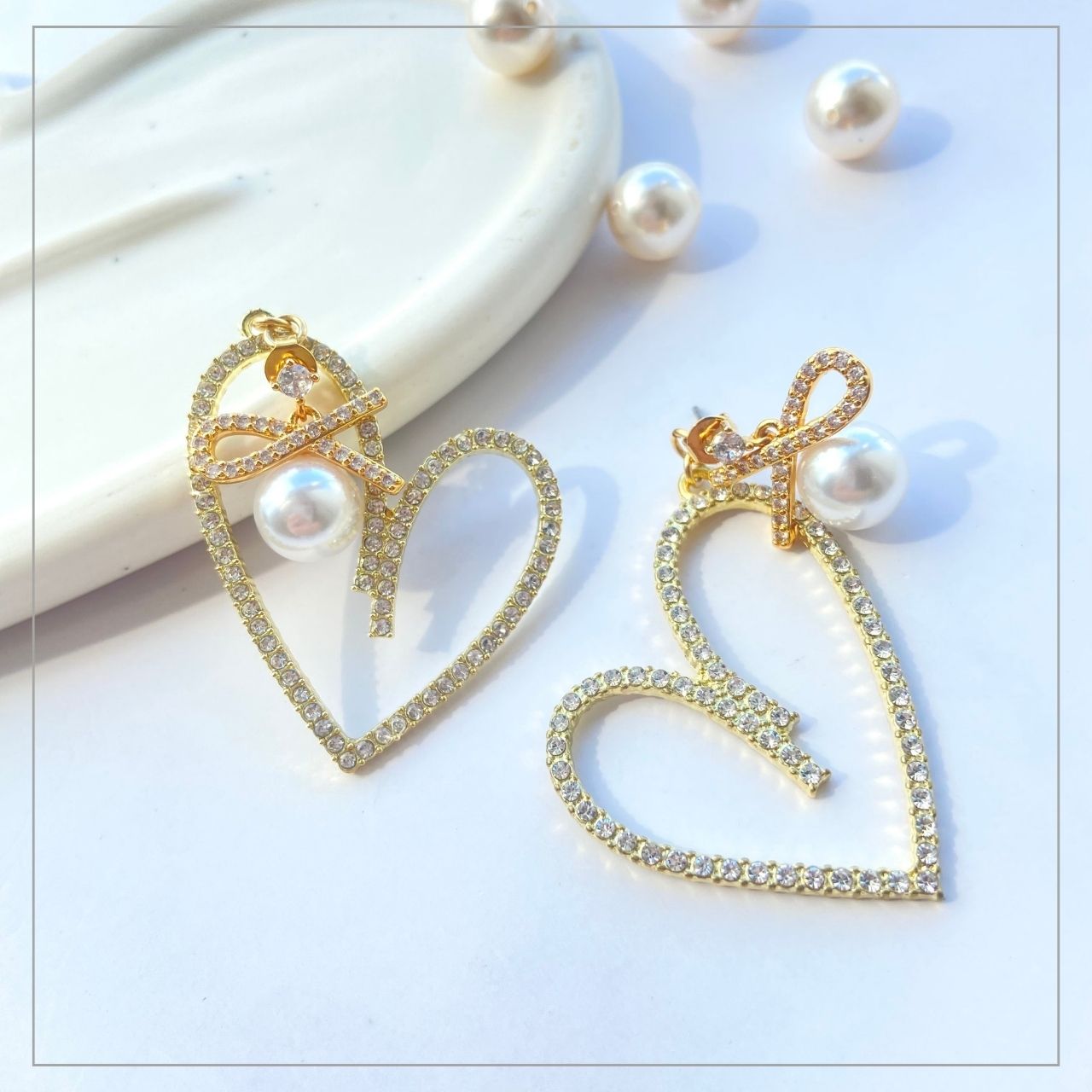 【大ぶり･人気】ビックハート×パールノットジルコニアピアス　ゴールド