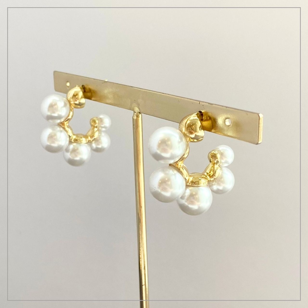 5連パールフープピアス
