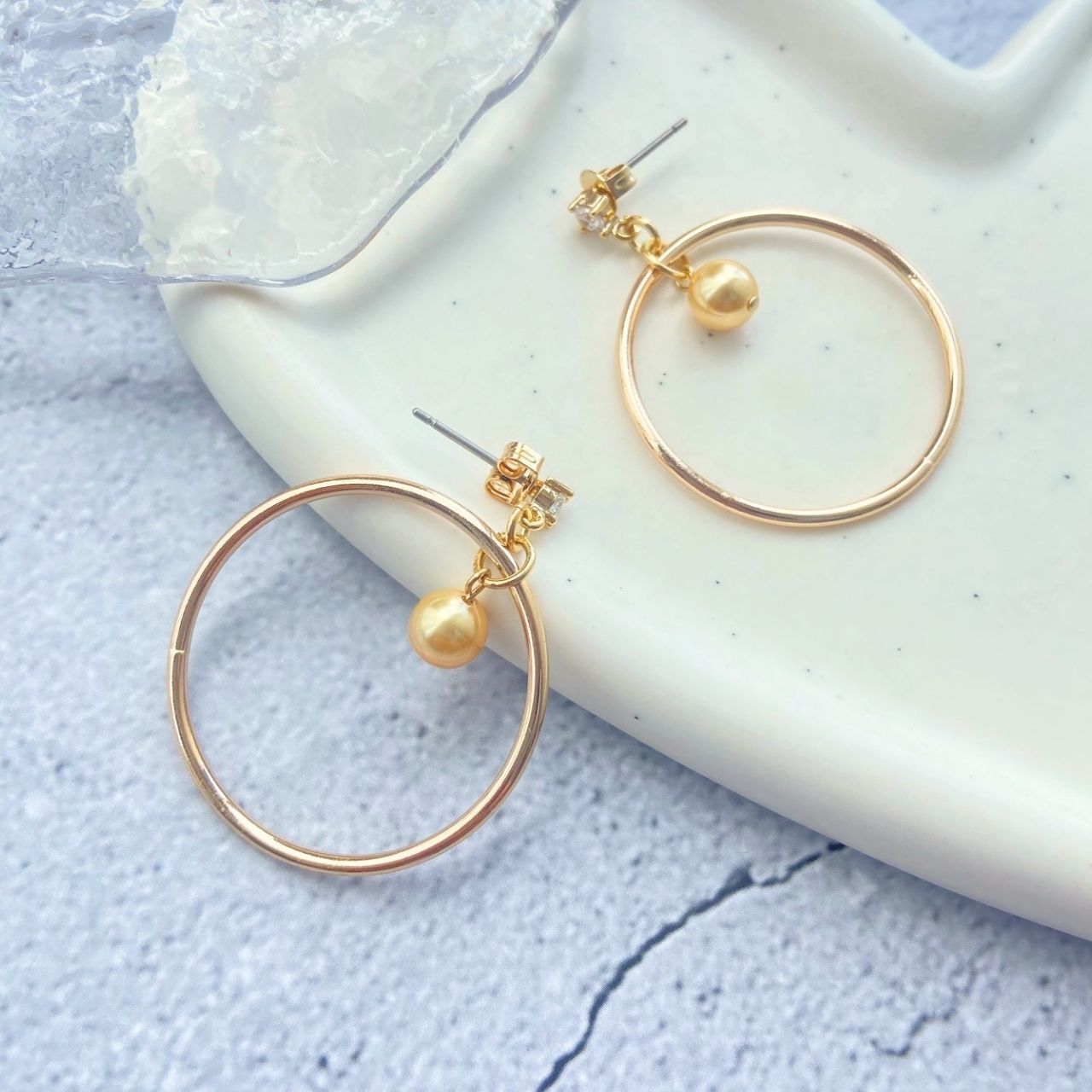 フープ×6mmゴールドパールピアス