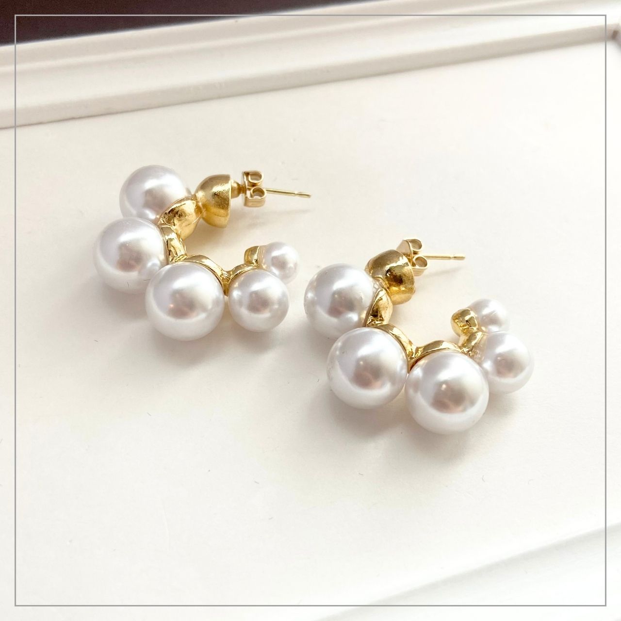 5連パールフープピアス