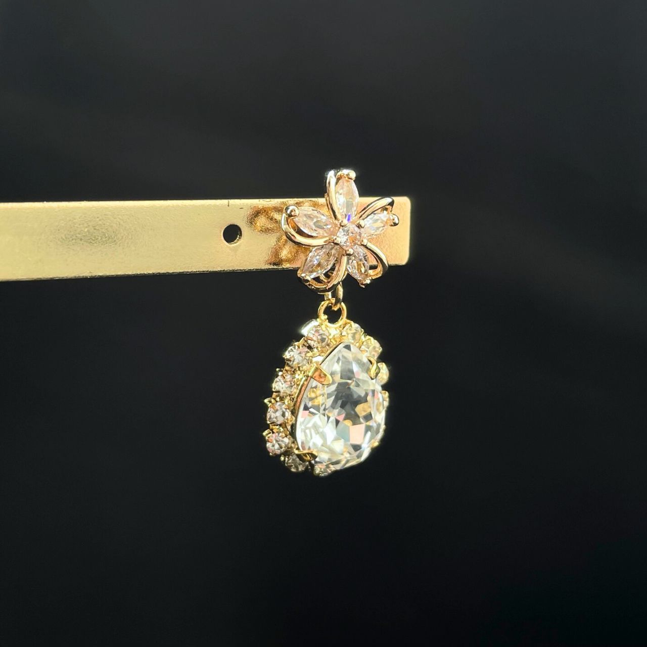 さくら×クリスタルビジューピアス　A24