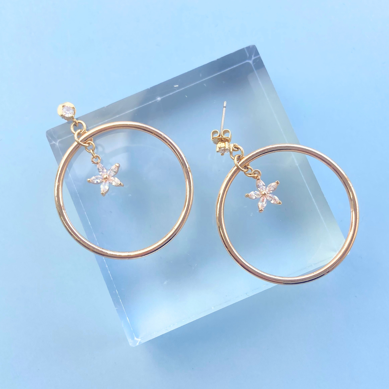フープ×ジルコニアフラワーピアス