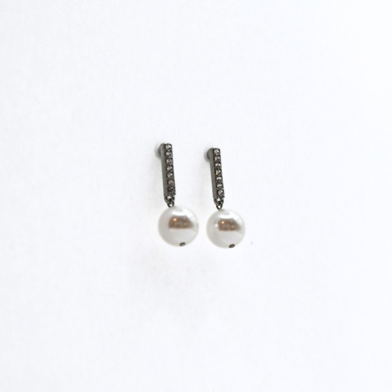ラインストーンパールピアス